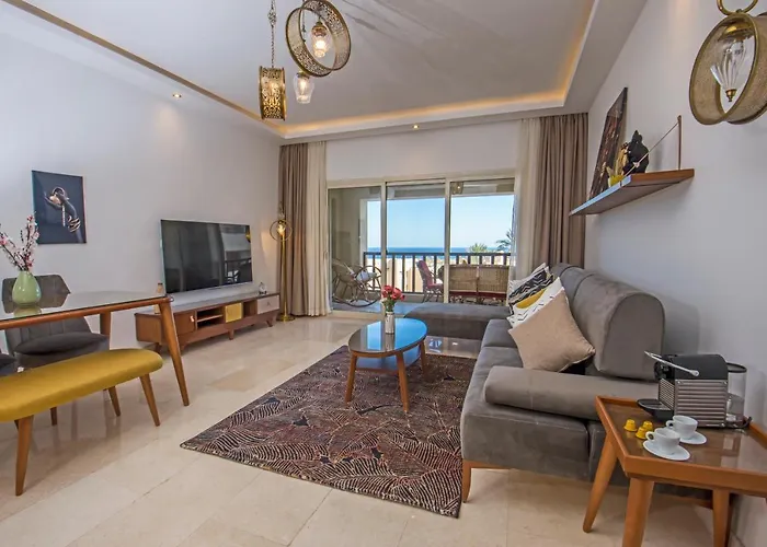 Oskena Azzurra Sahl Hasheesh
