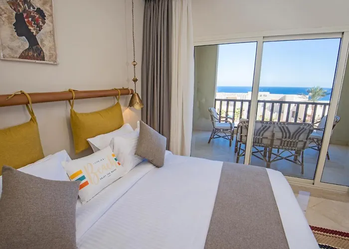 Oskena Azzurra Sahl Hasheesh *