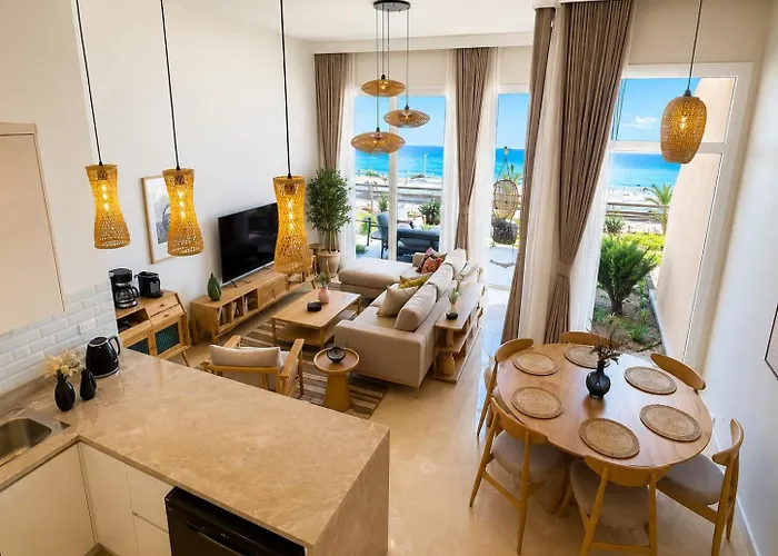 Oskena Azzurra Sahl Hasheesh